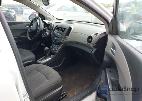 2013 Chevrolet Sonic Lt Auto из США, поврежденный, VIN 1G1JC5SHXD4147865